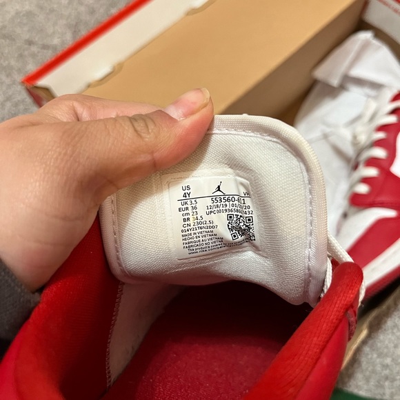 Gym Red Jordan 1 - Picture 3 of 3